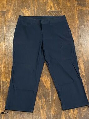 Eddie Bauer Rainier Capri in Black🖤 NWT✨